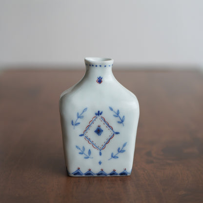 小さな壺みたいな一輪差し 四角