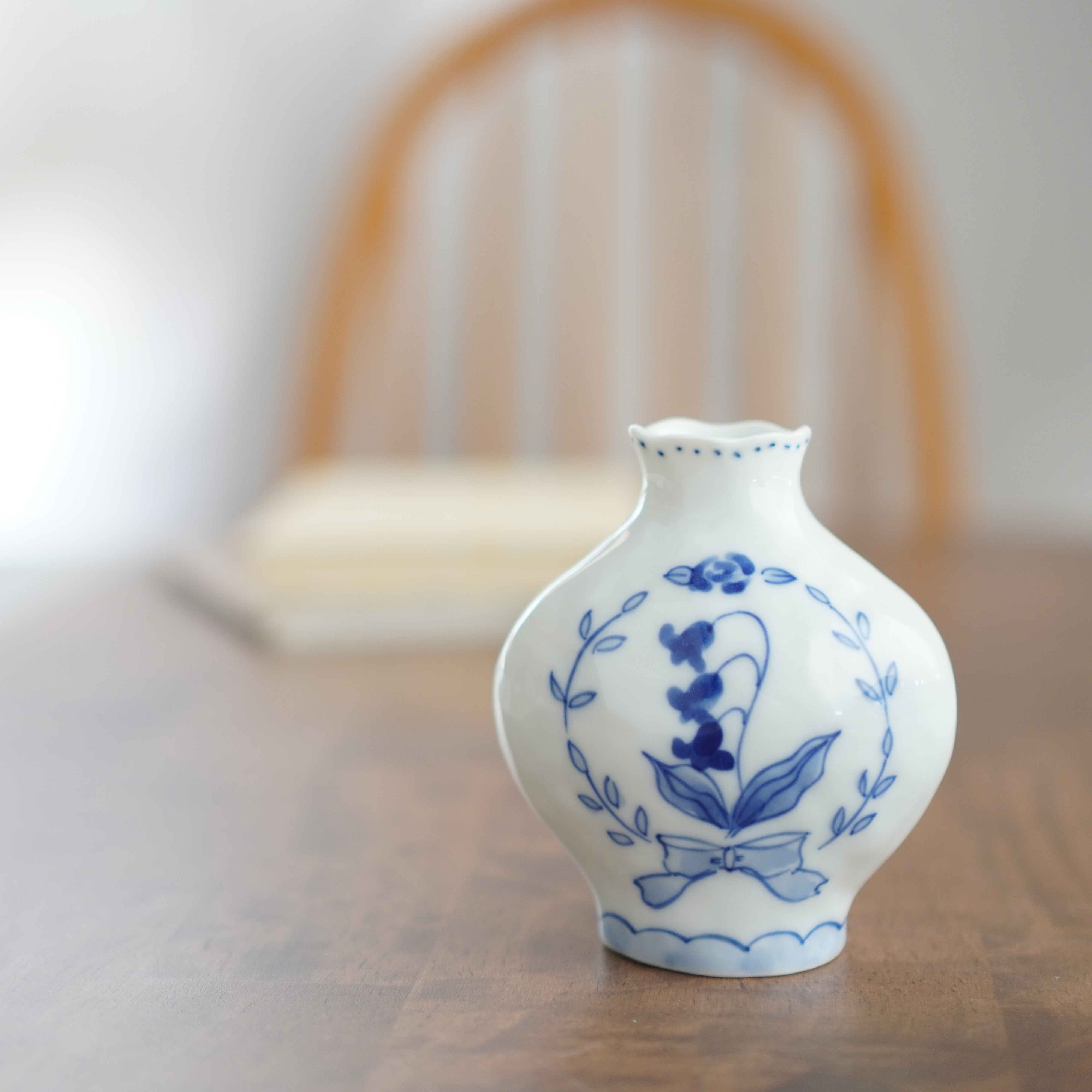 瀬戸太白手　or　瀬戸染付磁器　小皿（５枚セット）美品！ 明治 大正期 古い瀬戸焼の豆皿［1枚の価格］在庫17枚 朝顔＋波絵 染付