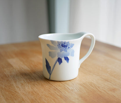 Blume Tall Mug / Scabiosa